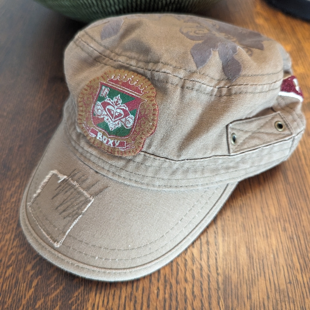 Roxy cap